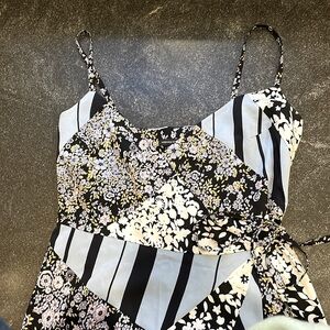 French Connection Maxi Dress Size Women’s 4 Blue Black Floral and Stripe